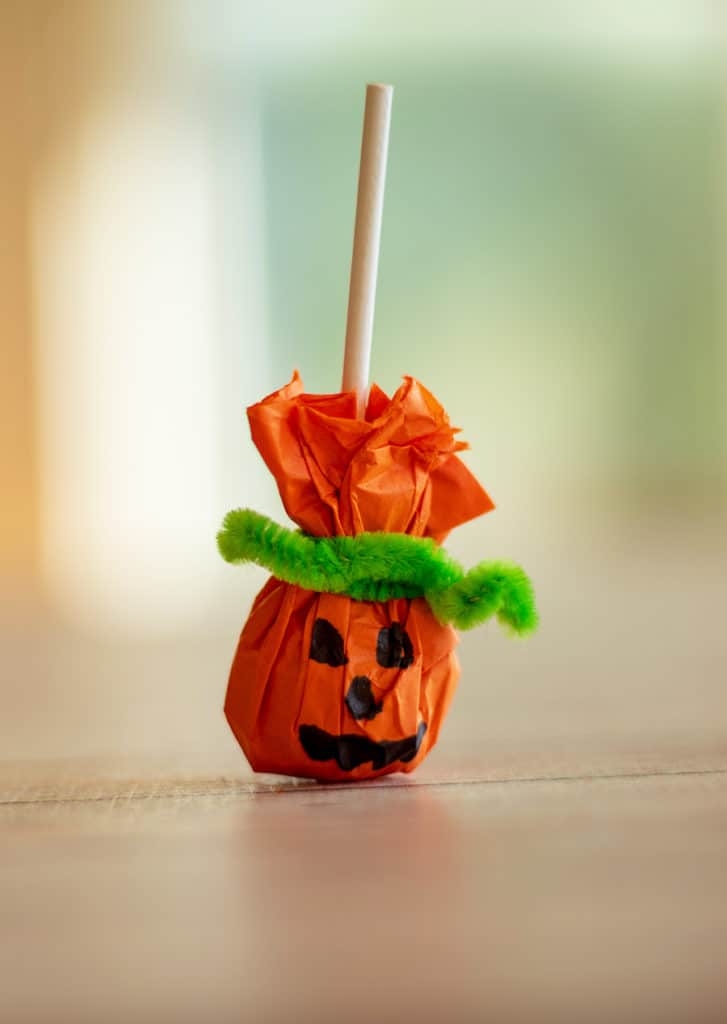 4 Fun and Easy Halloween Lollipop Crafts for Kids | Halloween Crafts