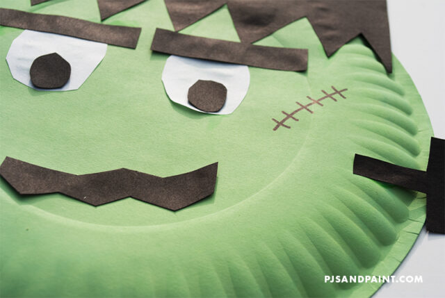 Frankenstein Paper Plate Craft | Halloween Paper Plate Crafts