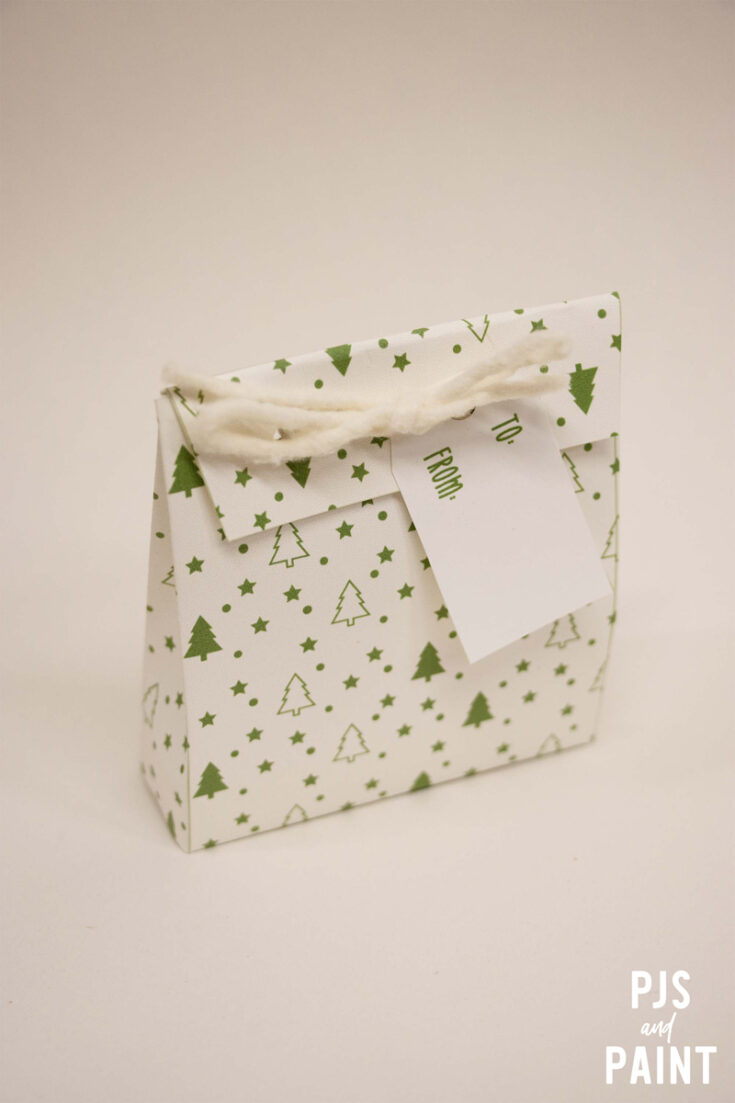 Free Printable Mini Christmas Gift Bag - Pjs and Paint