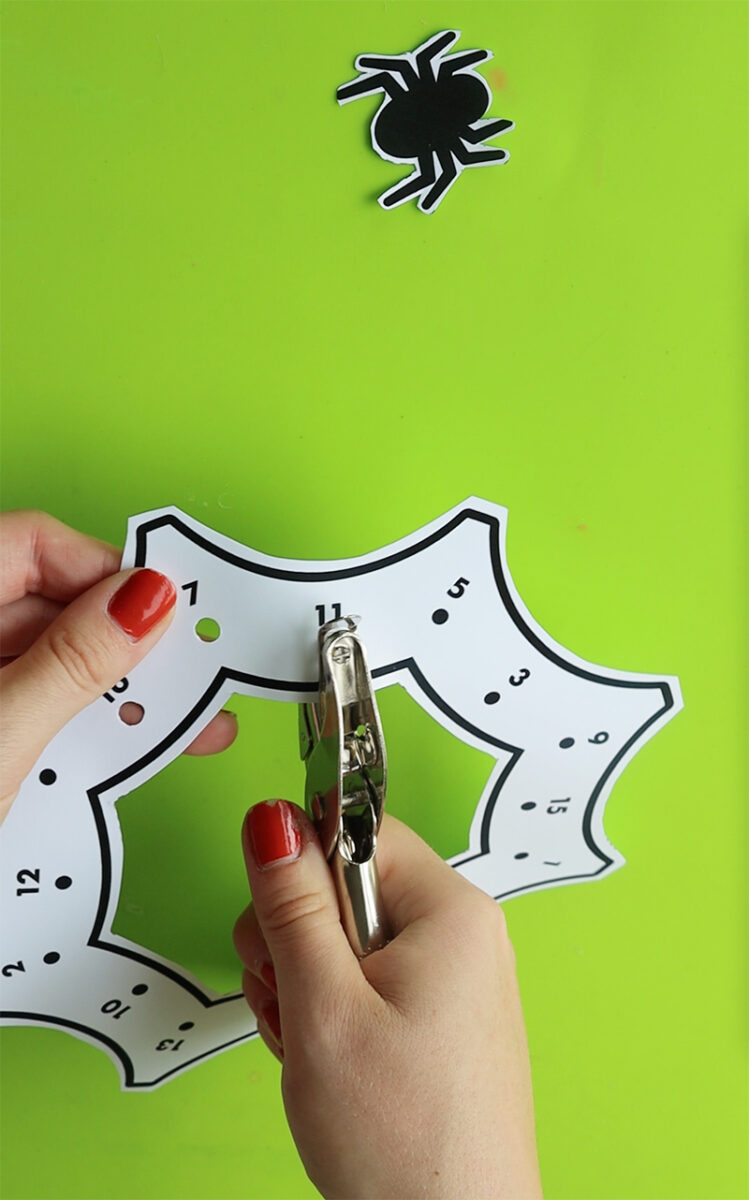 Spider  Lacing Craft With Free Printable Template