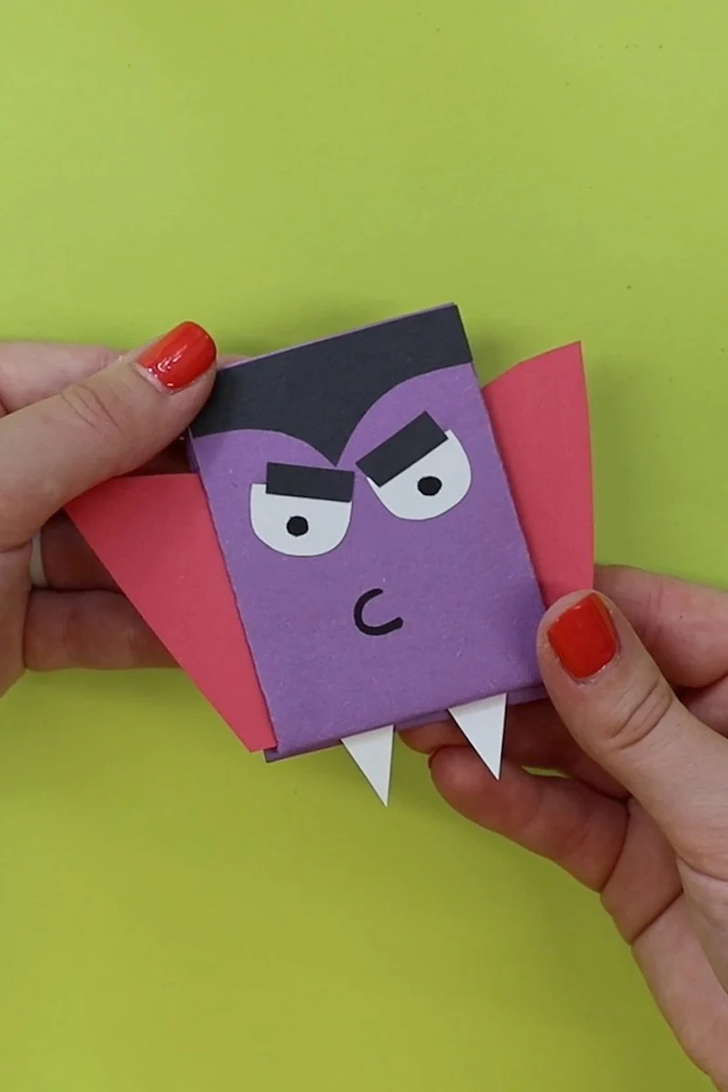 closed paper vampire puppet