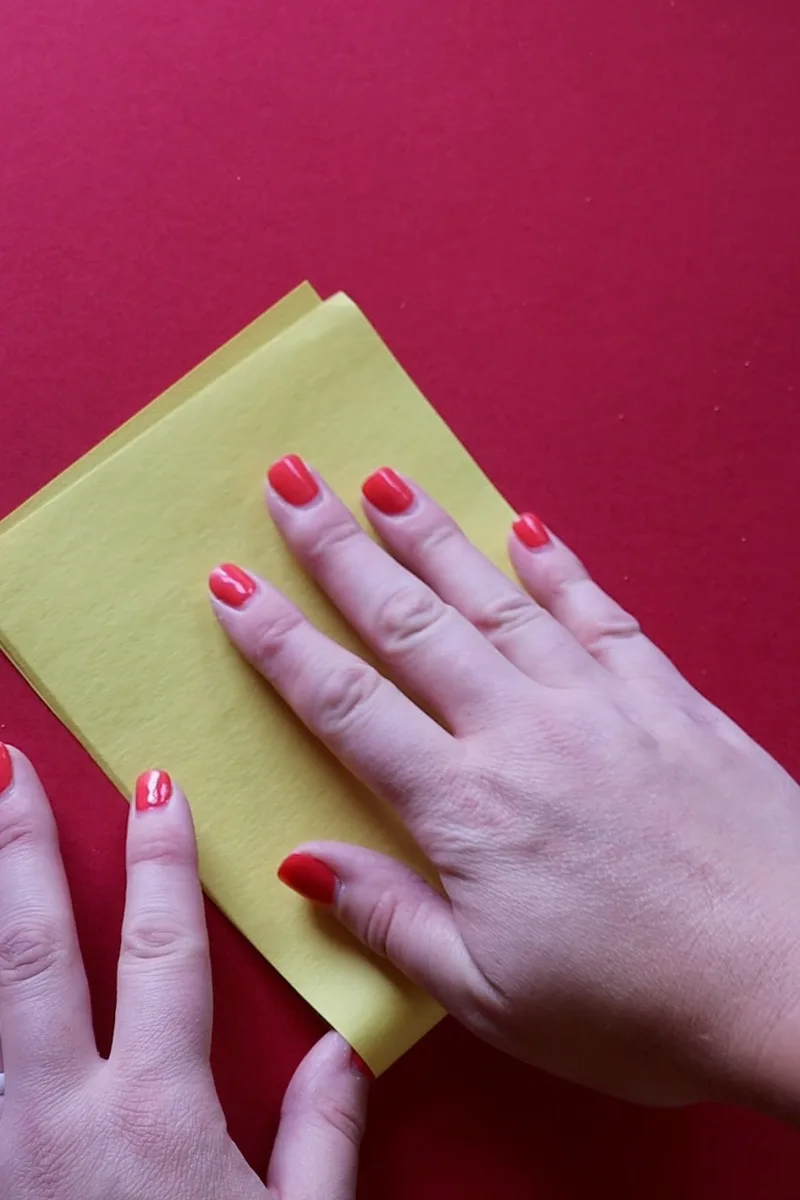 folding paper for leaf