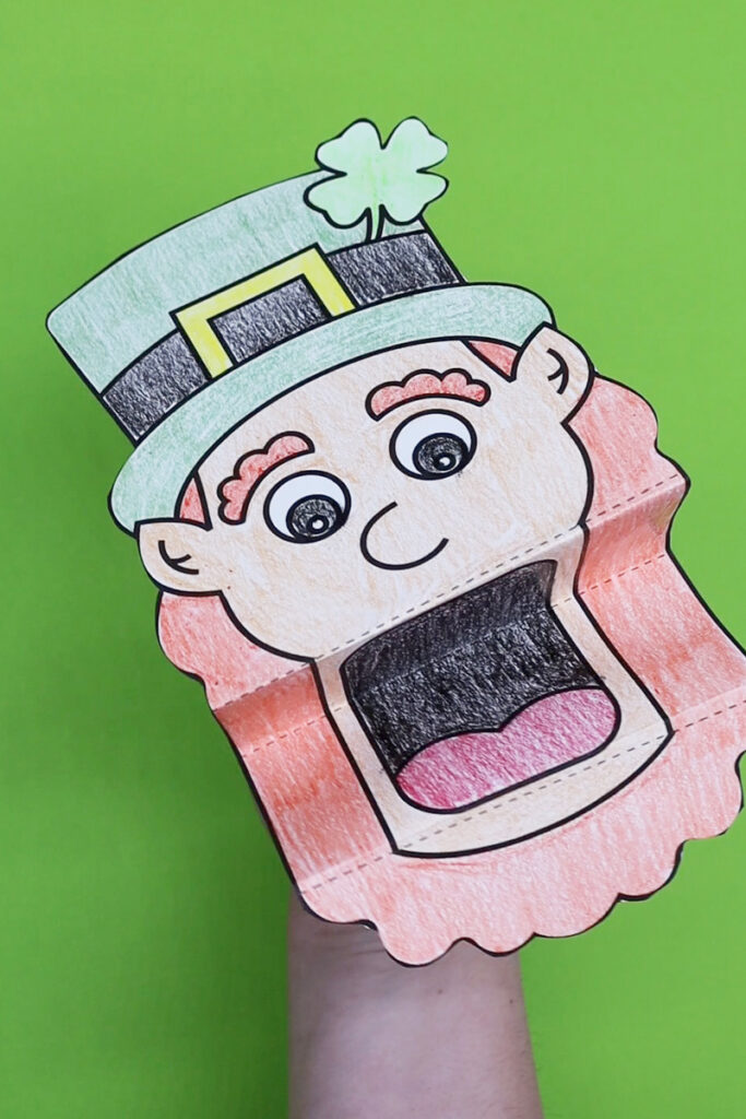 Free Printable Leprechaun Hand Puppet - Pjs and Paint